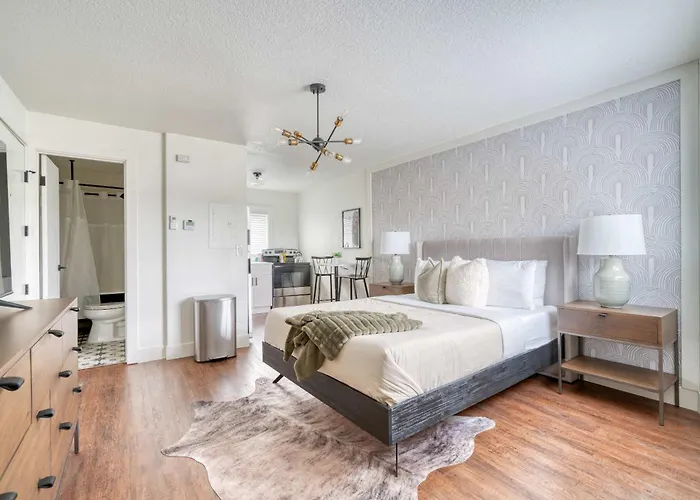 Stay Portland Collection - Super Studio In Brooklyn