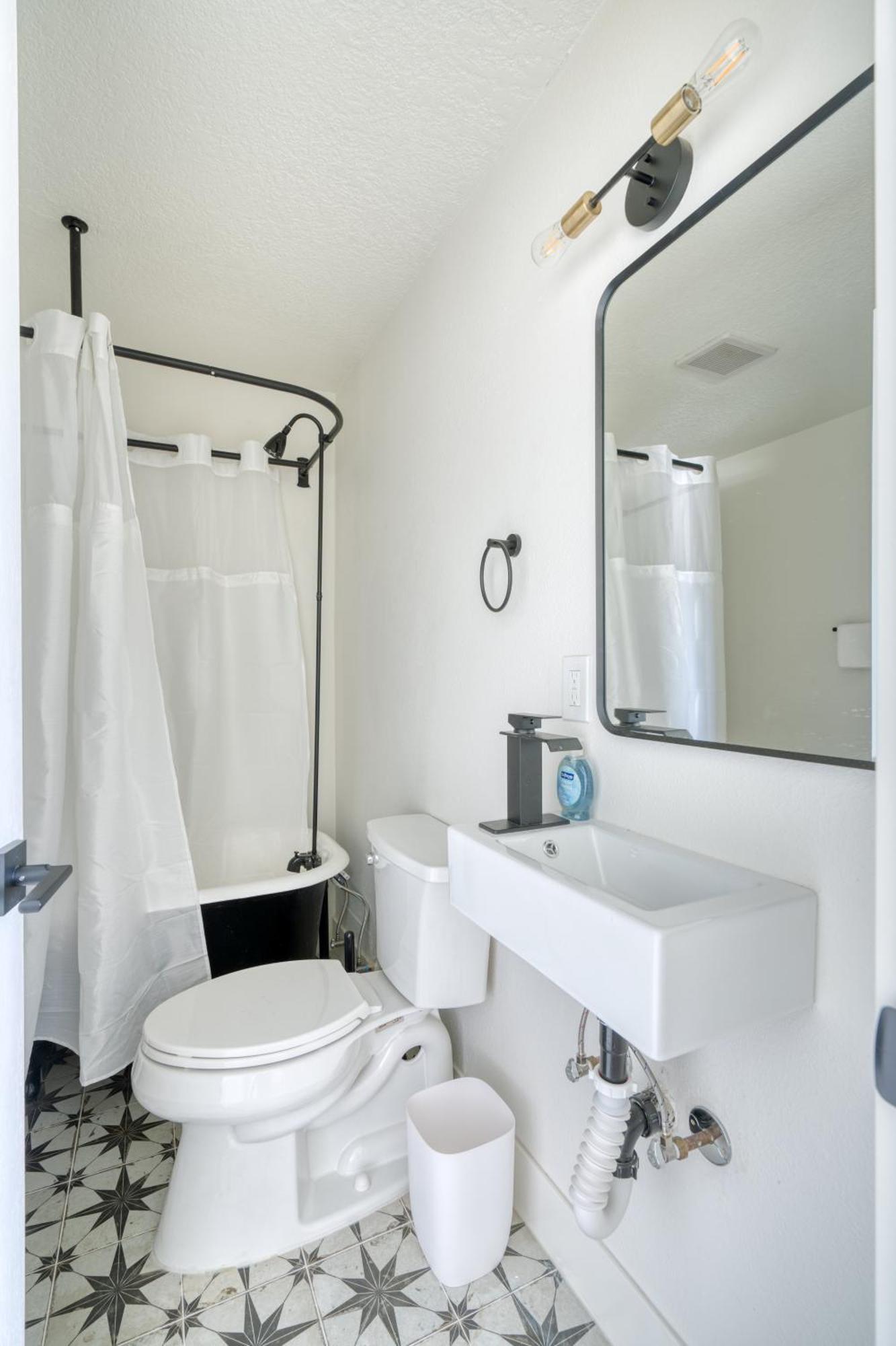 Collection - Super In Brooklyn Apartment Portland