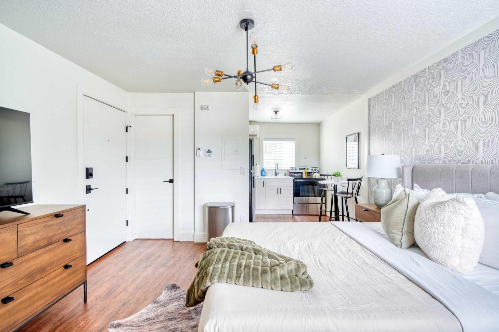 Apartment Collection - Super In Brooklyn Portland